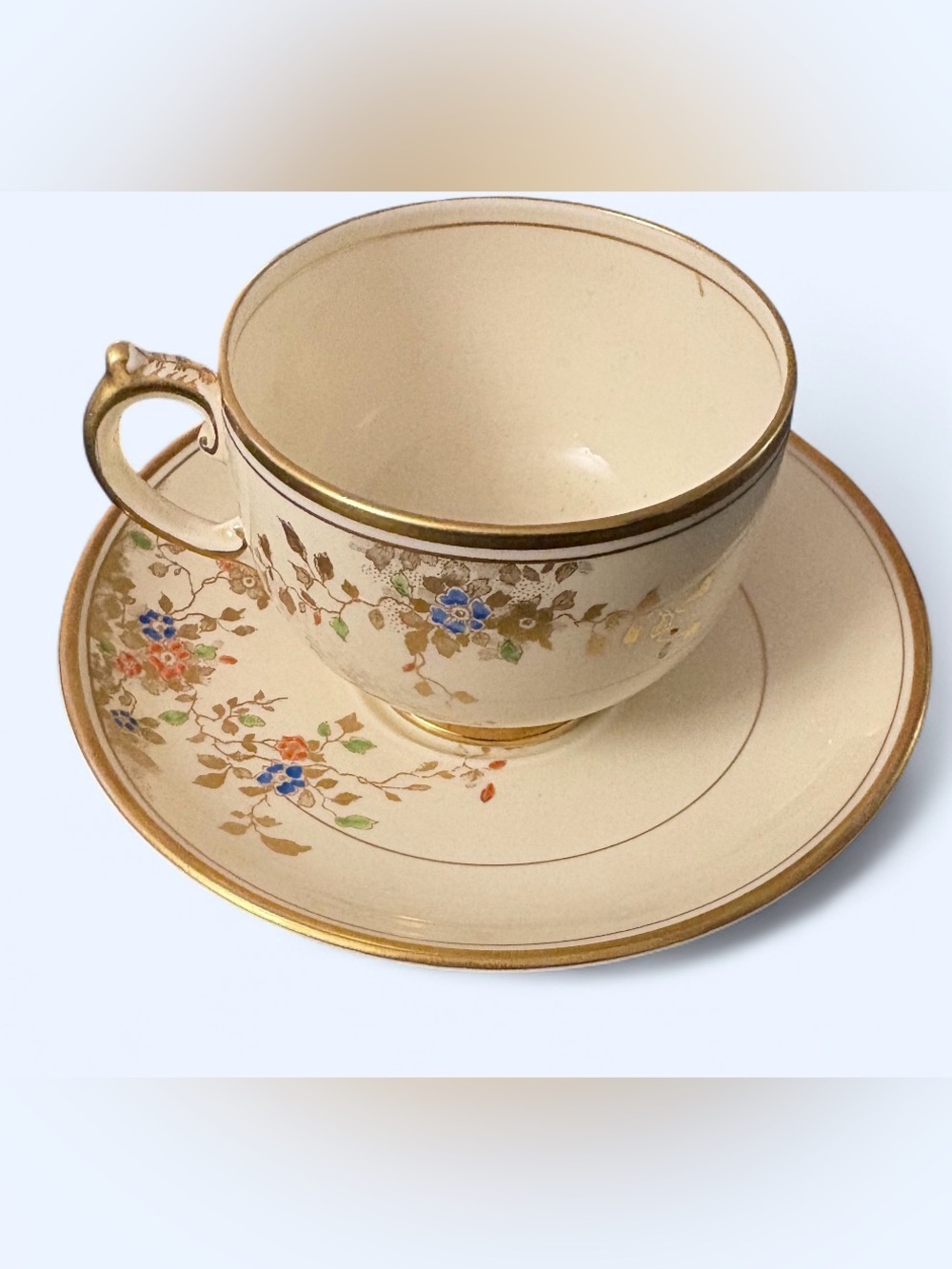 Vintage Grosvenor Bone China Tea Cup & Saucer